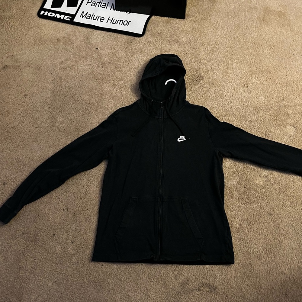 Black Nike Men’s Medium Zipup